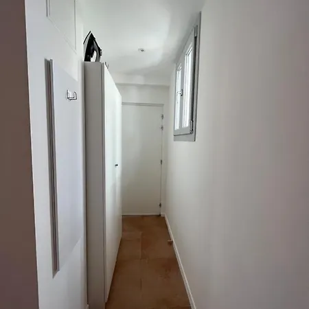 La Cour Du Centre * نيس