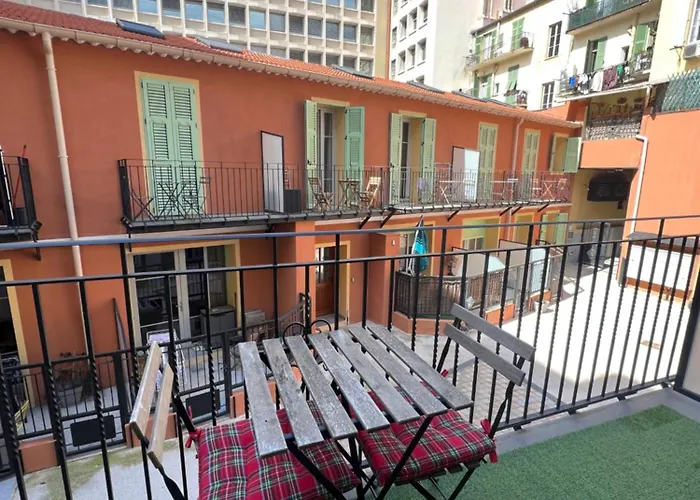 La Cour Du Centre * 尼斯